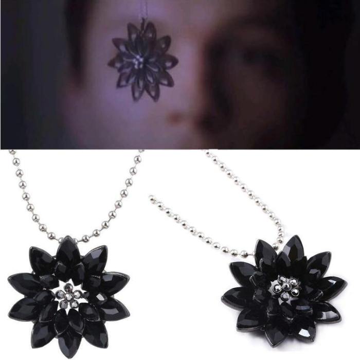 Spider-Man Far From Home Dahlia Pendant Black Crystal Flowers Necklace