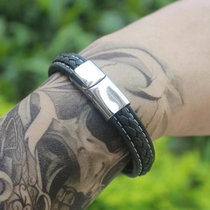 Luxurious Neo-Gothic Leather Bracelet