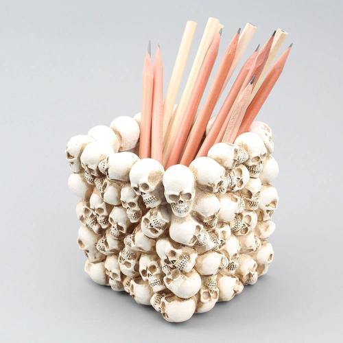 Resin 3D Skull Pencil Holder