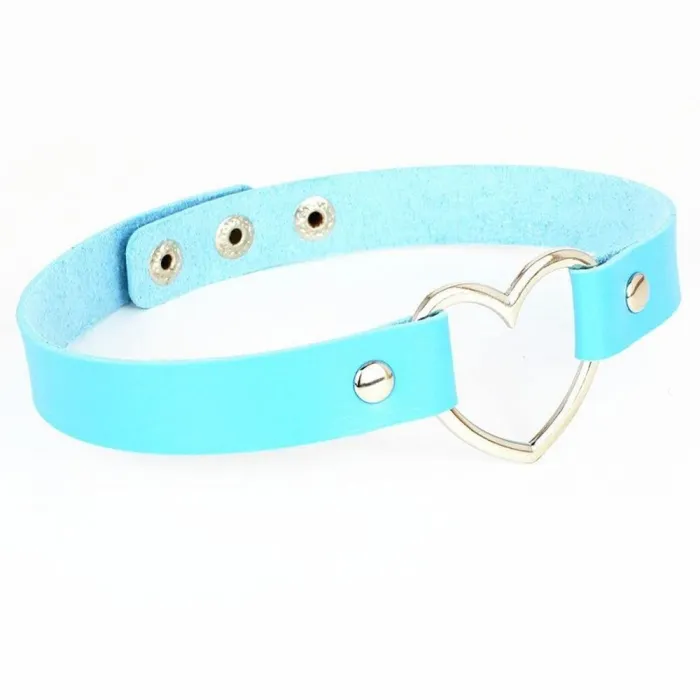 Cool Heart Buckle Band Choker Necklace