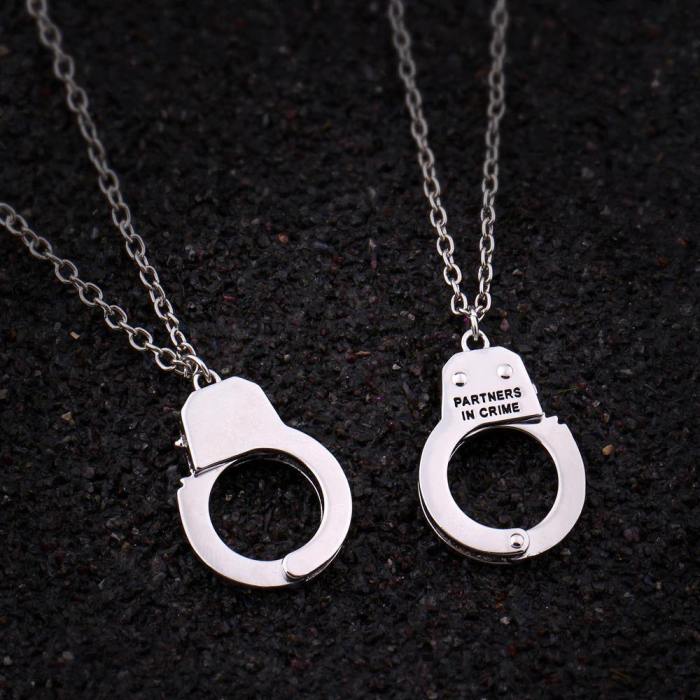 2Pcs Partners In Crime Handcuffs Necklace Set