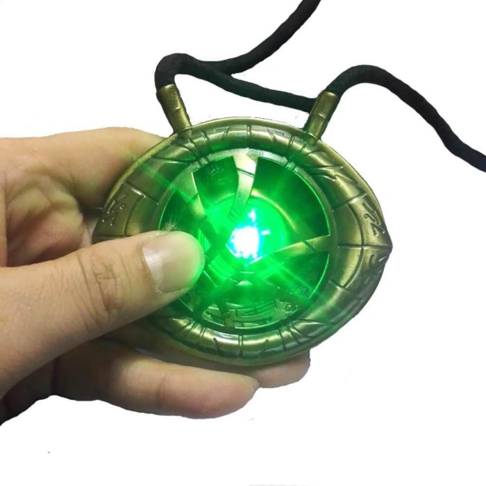 The Doctor Strange Necklace Halloween Party Cosplay Costume