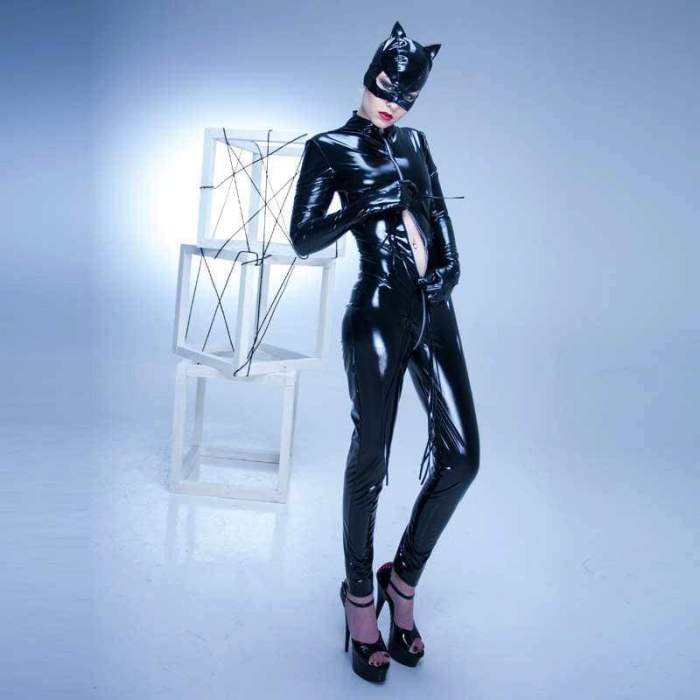 High Quality Women Sexy PU Leather Catsuit Wetlook Paint Leather Bondage Jumpsuit Catwoman Costume Exotic Clubwear