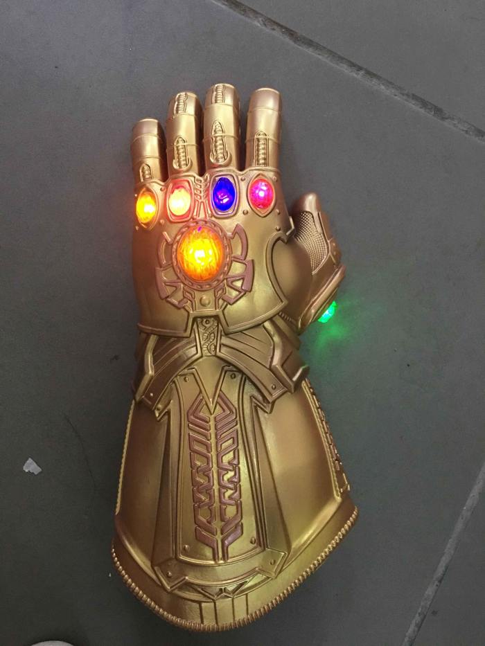 Avengers Infinity War Thanos Infinity Gauntlet  Led Gloves