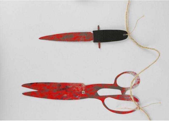 Halloween Decoration Plastic Blood Knife Tools Sets Horror Spooky Haunted House Hanging Knife
