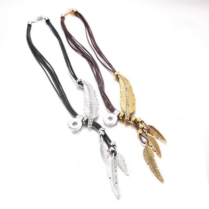 Long And Vintage Feather Statement Necklace