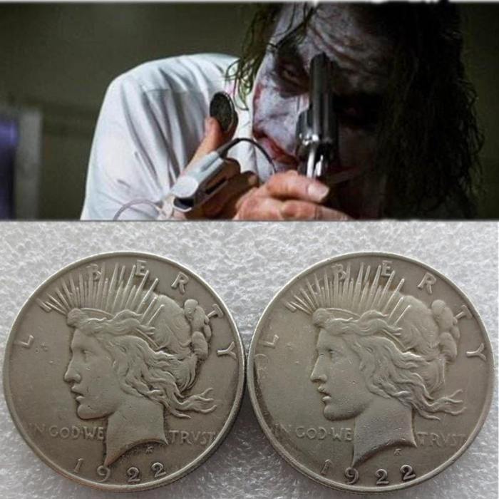 Batman Two Face Trick Coin Harvey Dent Cosplay Dark Knight Joker Props