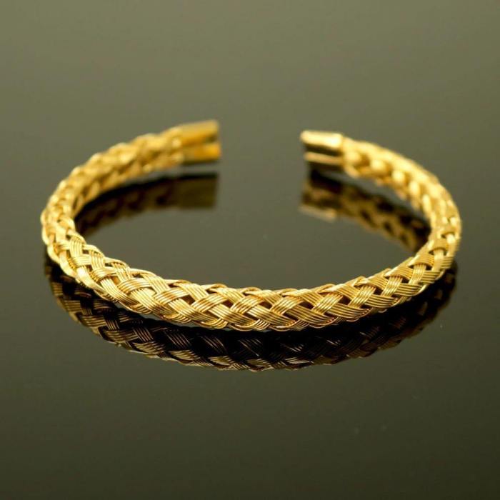 Luxurious Roman Numeral Bangle Bracelets