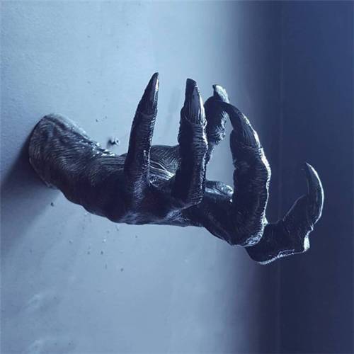 3D Artificial Witch'S Hand Statue Wall Hanging Halloween Decorations