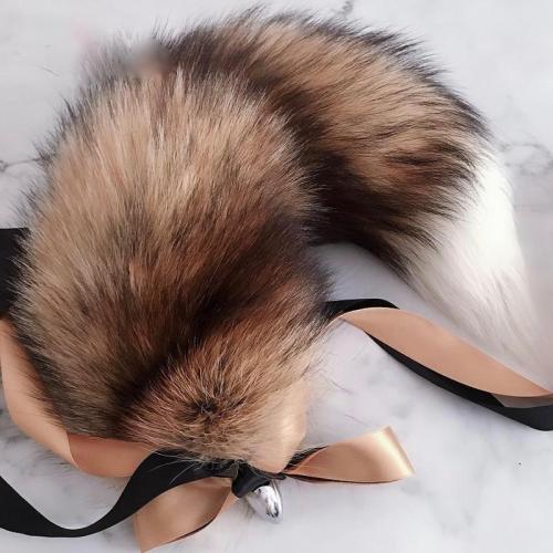 Luxury Realistic Fox Tail Plug