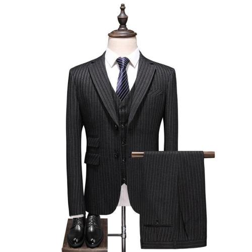 Men'S Black Striped Standard Fit Bussiness Suit