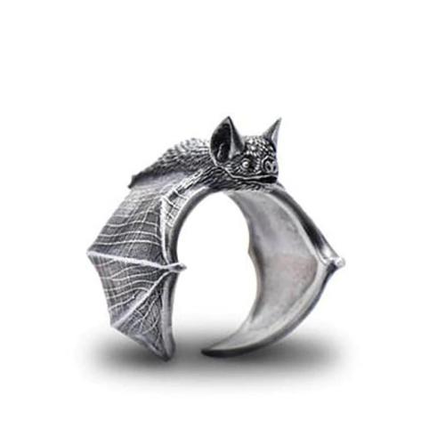 Striking Vintage Gothic Style Adjustable Bat Rings