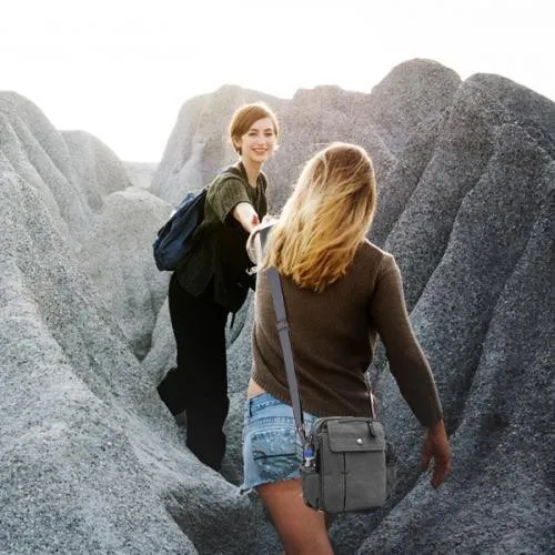 Multifunctional Canvas Bag With Bottle Holder - 5 Colors