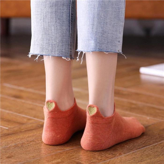 Cute Macaroon Colored Ankle Socks With Heart