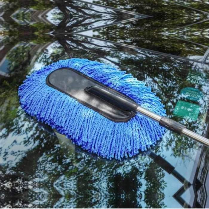 Long-Handle Car Wash Mop And Cleaner For Cleaner, Sleeker, Shinier Cars