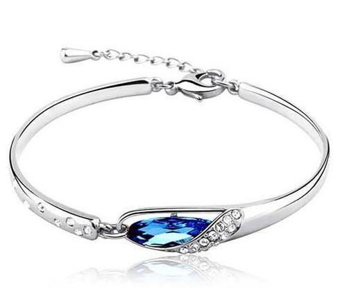 Elegant Angel Tear Bracelet