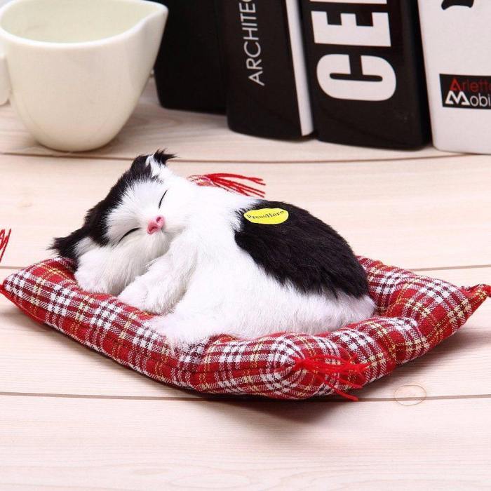 Exclusive Lovely Sleeping Cat Toy