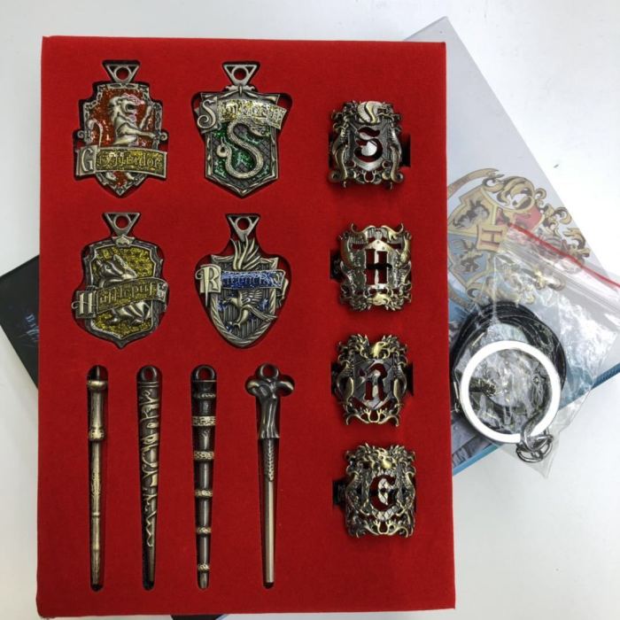 Harry Potter Magic Stick Necklace Slytherin Ravenclaw School Symbol Metal Badge Brooch