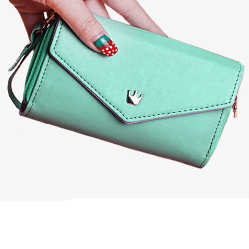 Purse And Wristlet – Step Out In Style