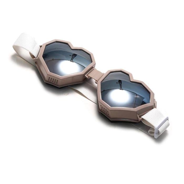 Oversized Heart Shaped Goggle Sunglasses