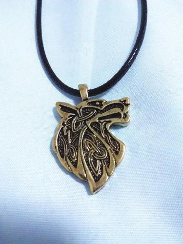 Wolf Head Amulet Necklace