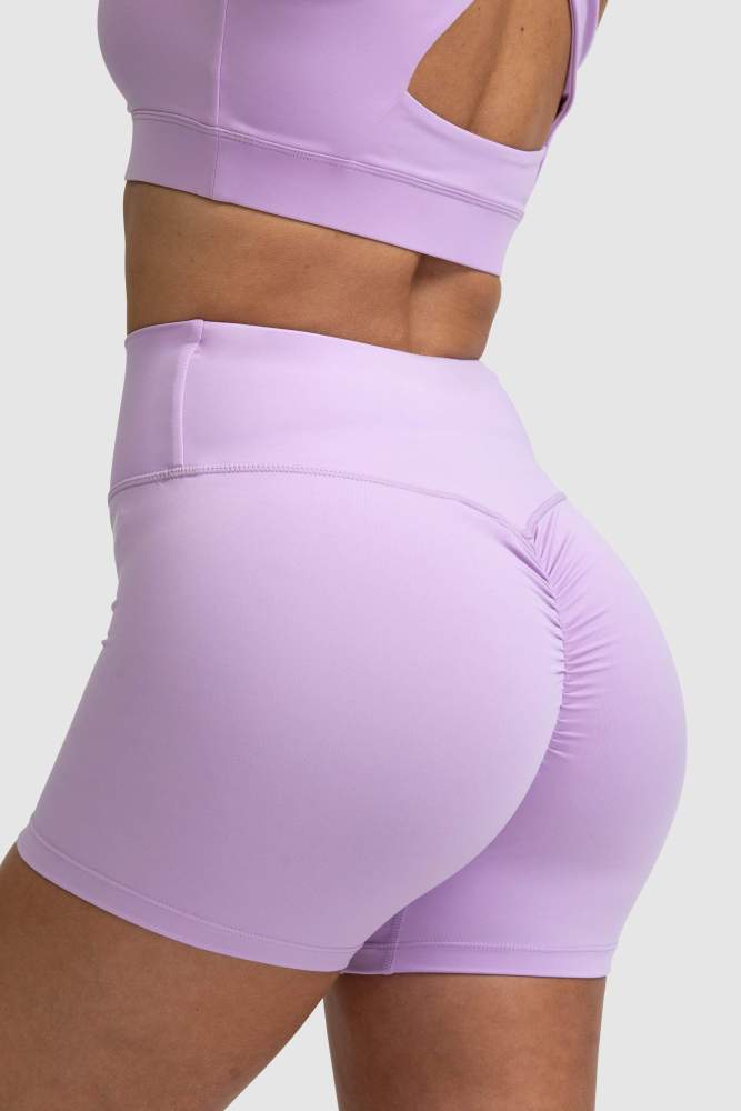 Evoke Scrunch Shorts - Lilac