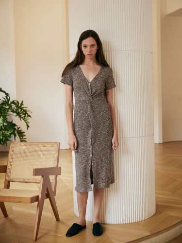 Berlook-The Solid Twisted Knit Midi Dress