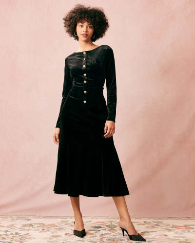 The Black Round Neck Velvet Midi Dress