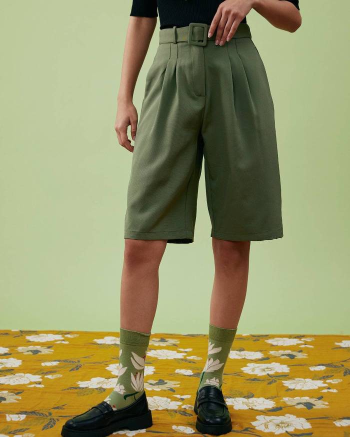 The Belted Relaxed Knee-Length Pants