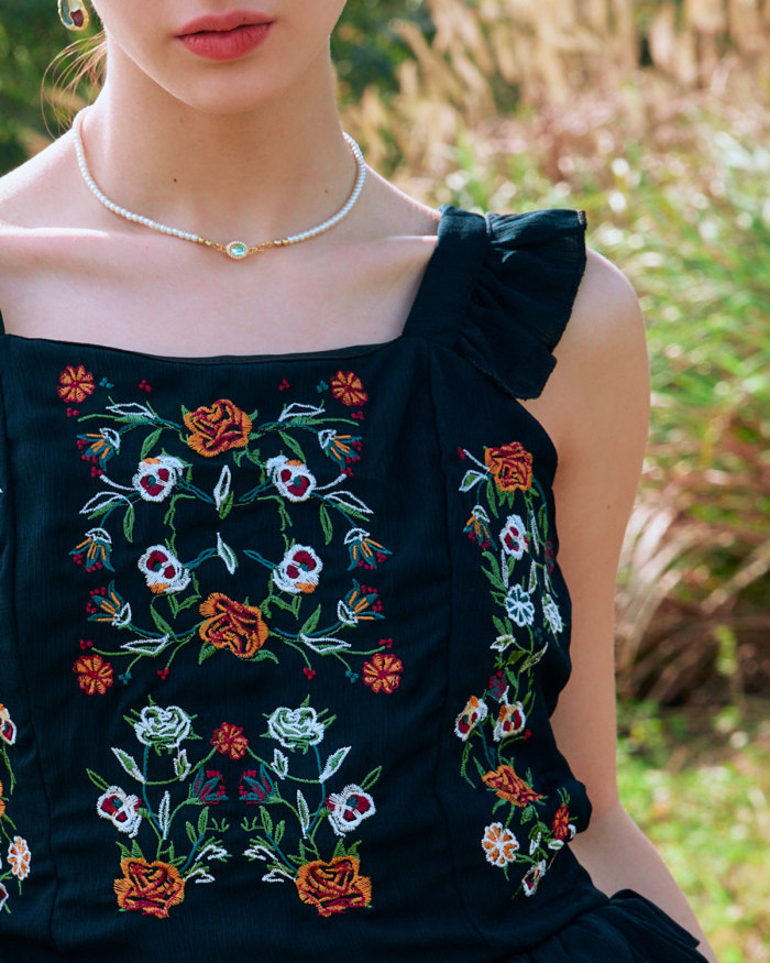 The Square Neck Floral Embroidered Tank Top