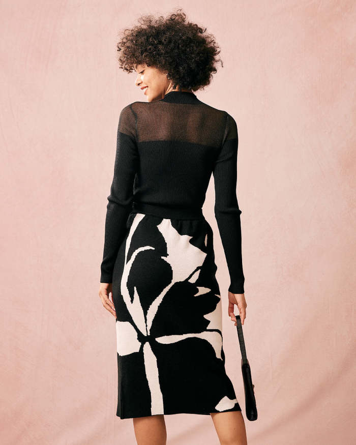 The High Waisted Geometric Pattern Knit Midi Skirt