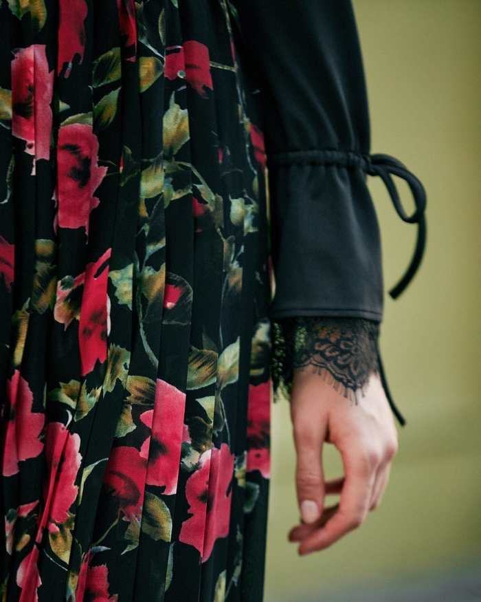 The Floral High Waisted Pleated Midi Skirt