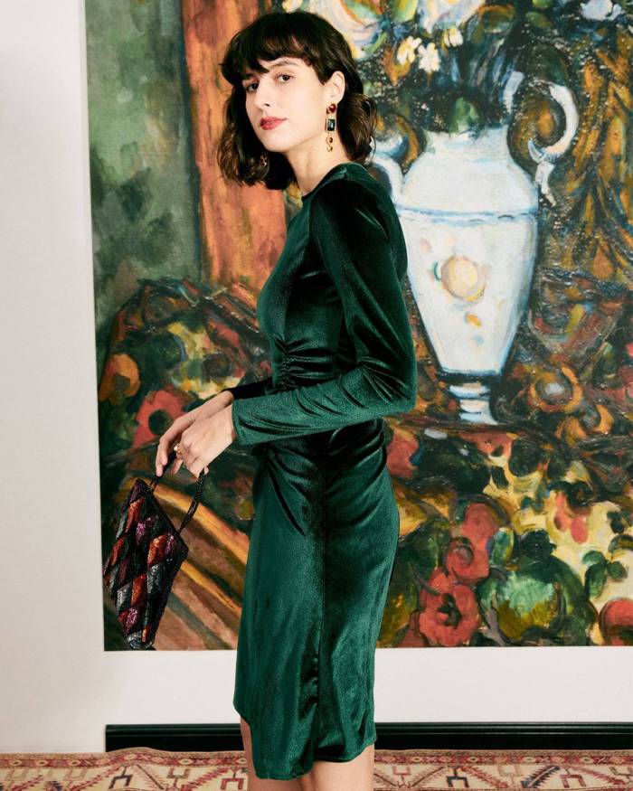 The Green Elegant Ruched Velvet Dress