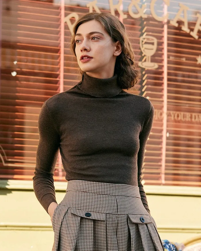 The Solid Turtleneck Ribbed Sweater