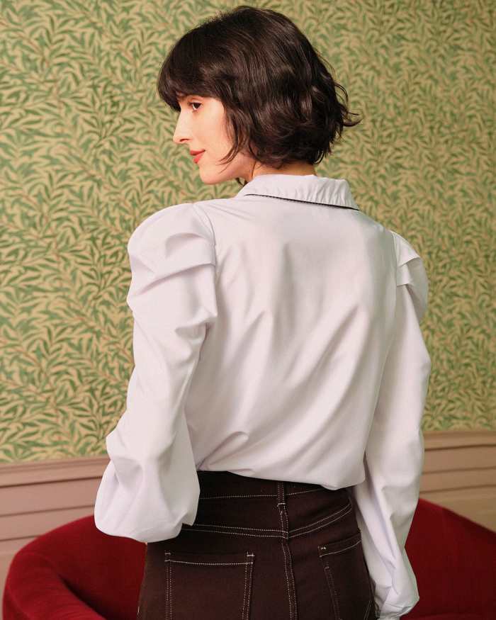 The Solid Ruched Sleeve Collared Blouse