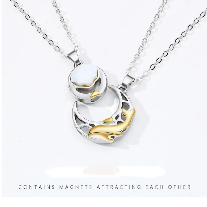 Pair Of Magnetite Shell And Whale Men'S And Women'S Clavicle Neckalce