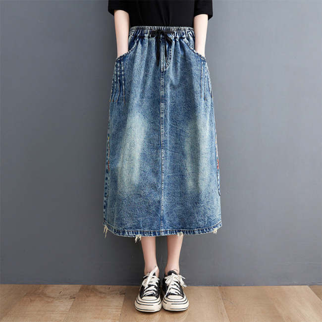 Spring Vintage Embroidered Elastic Waist Skirt