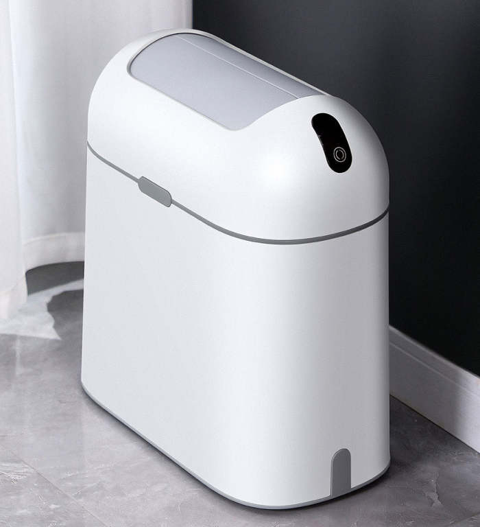 Spaceman Smart Sensor Trash Can With Butterfly Lid