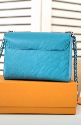 2020 Twist fashion hanging chain women handbag new color sliding long bag chain design