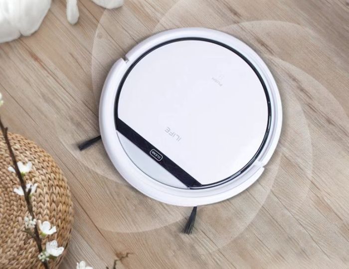 Sweeping robot household intelligent vacuum cleaner sweeping, mopping, disinfection three in one