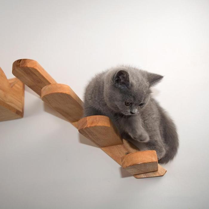 Wooden Wall-mounted Cat Climbing Stairs Toy