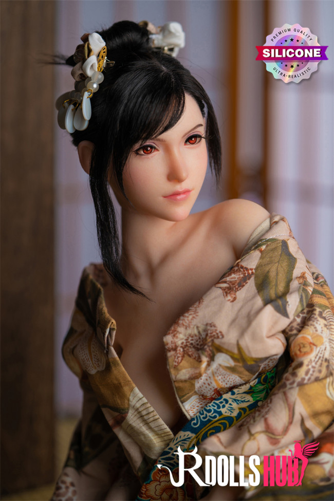 65cm/25.6'' Tifa Doll: Final Fantasy Tifa Lockhart Cosplay Silicone Figure, Game Lady