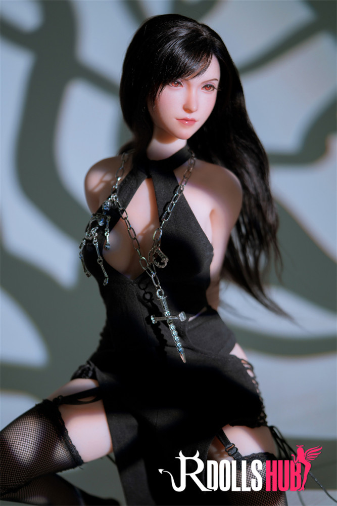 65cm/25.6'' Tifa Doll: Final Fantasy Tifa Lockhart Cosplay Silicone Figure,  Game Lady
