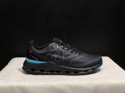 Cloudnova Z5 Sneakers - Black & Bright Blue