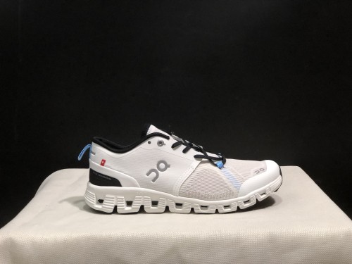 Cloud X 3 Shift Sneakers - White