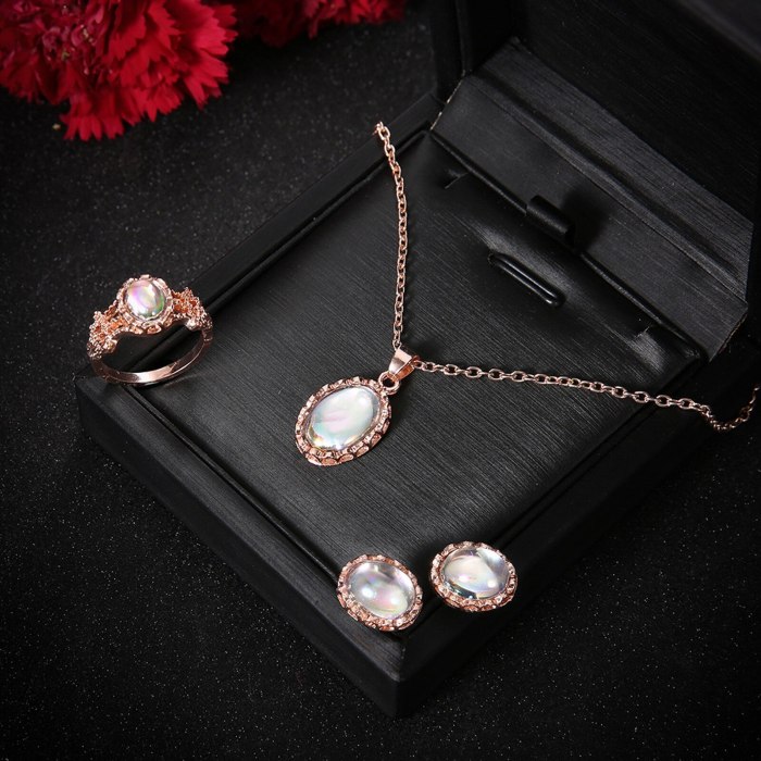 White Women Dazzling Artificial Stone Trend Ring Necklace Earring Set Ladies Fashion Geometric Metal Jewelry Necklace Set Choker