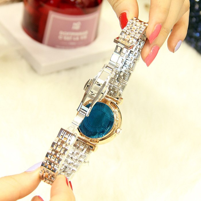 2021Fashion Quartz Watch Women Luxury Diamond Wristwatch Women Steel Waterproof Women Watches Simple Elegant Ladies Female Clock