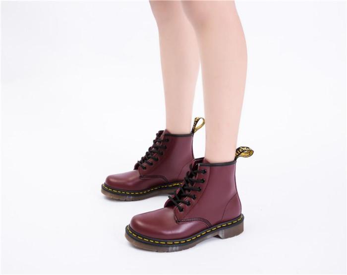 1460 RED CLASSIC 6-HOLE BOOTS SHORT UNISEX