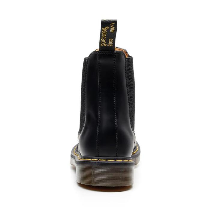 2976 CLASSIC LEATHER CHELSEA BOOTS UNISEX