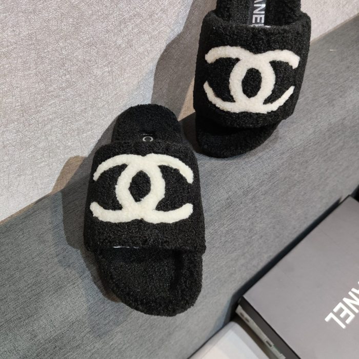 YM# Fluffy Slippers Plush Slippers
